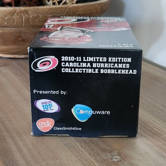 🏒 Carolina Hurricanes Tim Gleason Bobblehead – Limited Edition 2010, Boxed - Picture 6 of 16